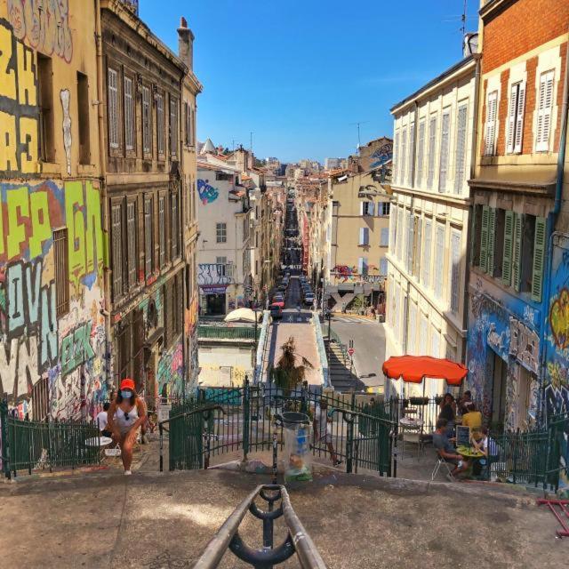Quartier Des Createurs "La Plaine Cours Julien" Chambre Privee Dans Appartement Menage Frequent Des Parties Commune Марсилия Екстериор снимка