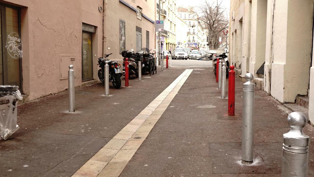 Quartier Des Createurs "La Plaine Cours Julien" Chambre Privee Dans Appartement Menage Frequent Des Parties Commune Марсилия Екстериор снимка